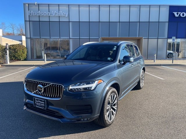 Used 2022 Volvo XC90 T6 Momentum w/ Climate Package