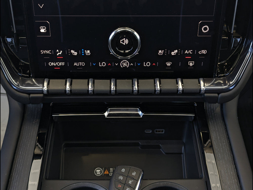 New 2026 GMC Yukon XL AT4 Ultimate w/ LPO, Floor Liner Package AWD/4WD image 28