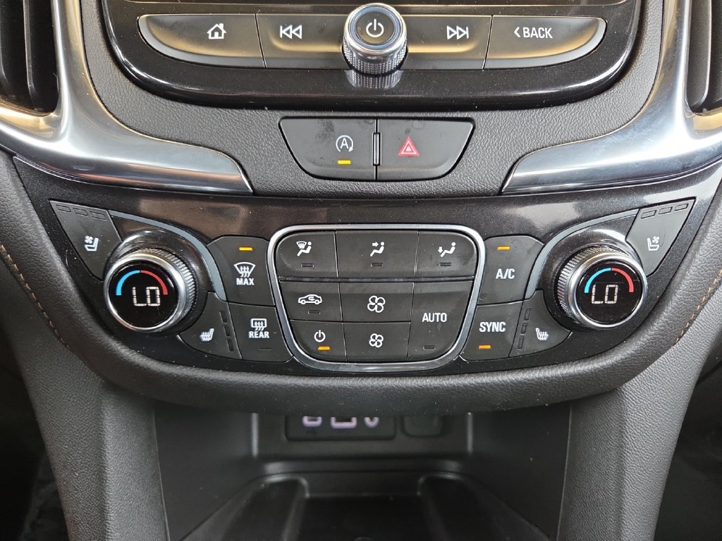 Used 2024 Chevrolet Equinox Premier AWD/4WD image 17