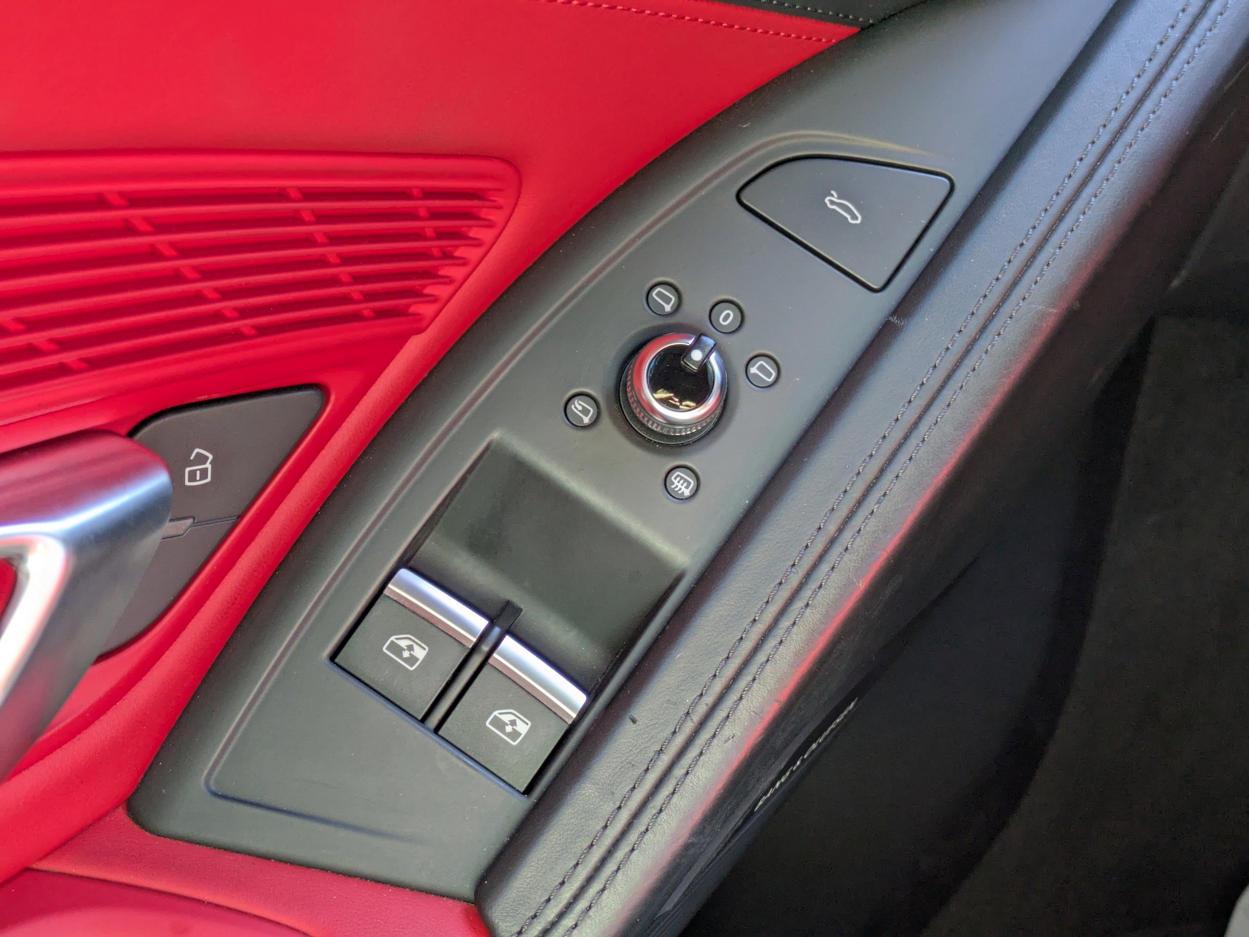 Used 2017 Audi R8 V10 w/ Carbon Exterior Package image 27