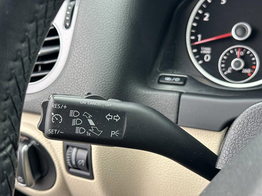 Used 2016 Volkswagen Tiguan SE image 21