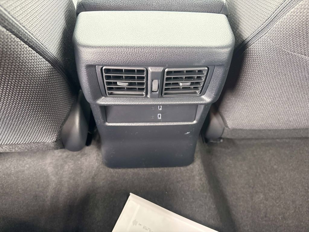 New 2026 Toyota 4Runner SR5 AWD/4WD image 14