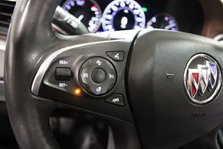 Used 2020 Buick Enclave Avenir w/ Avenir Technology Package image 37