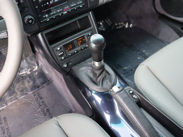 Used 2003 Porsche 911 Turbo image 32