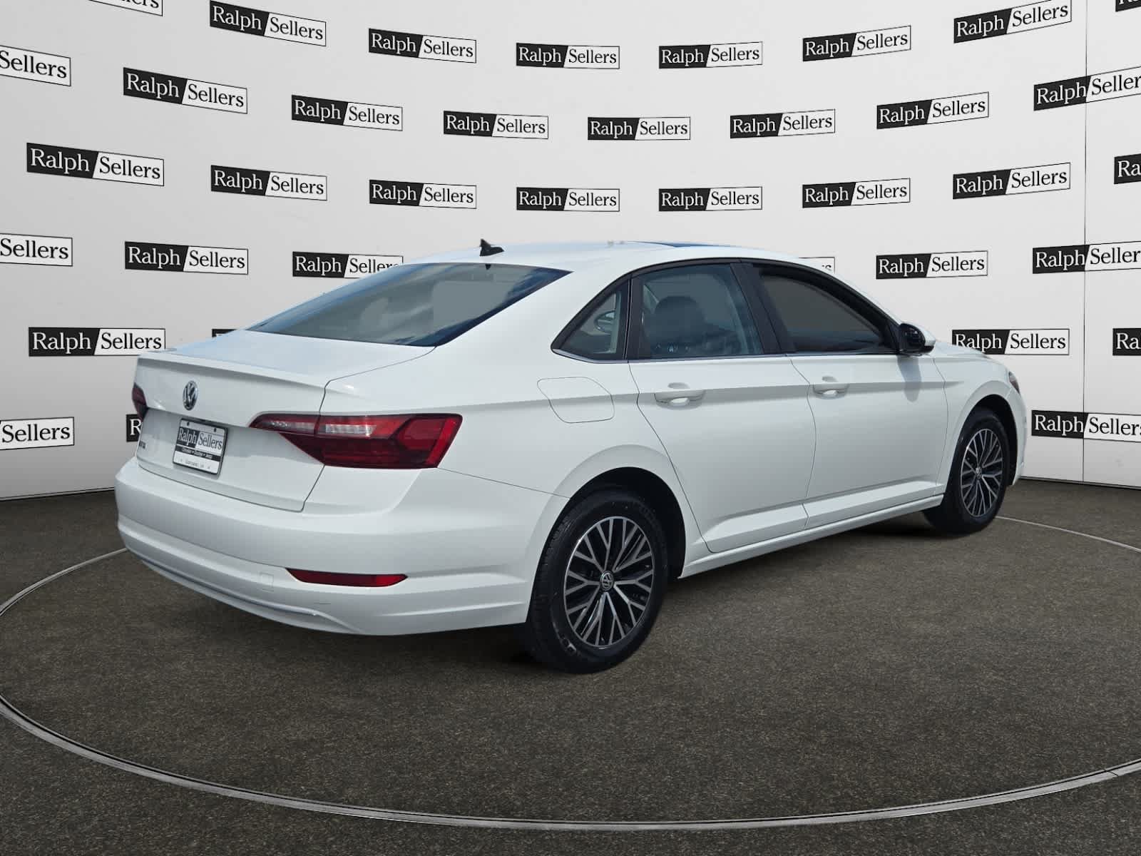 Used 2021 Volkswagen Jetta SE FWD image 6