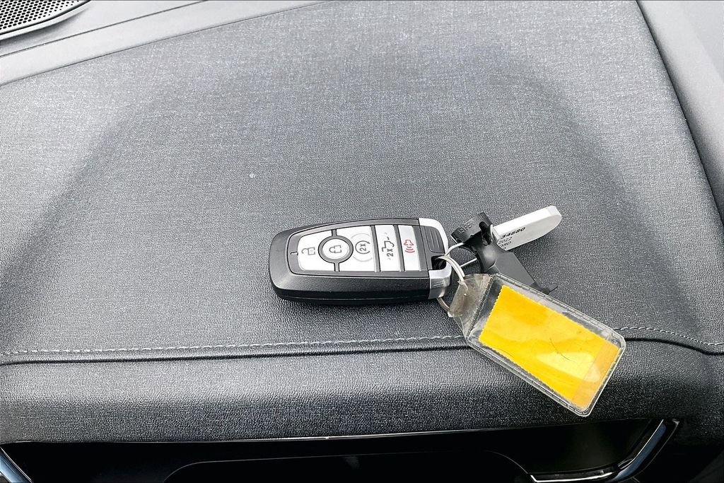 Used 2022 Ford F150 Lariat w/ Equipment Group 502A High AWD/4WD image 12