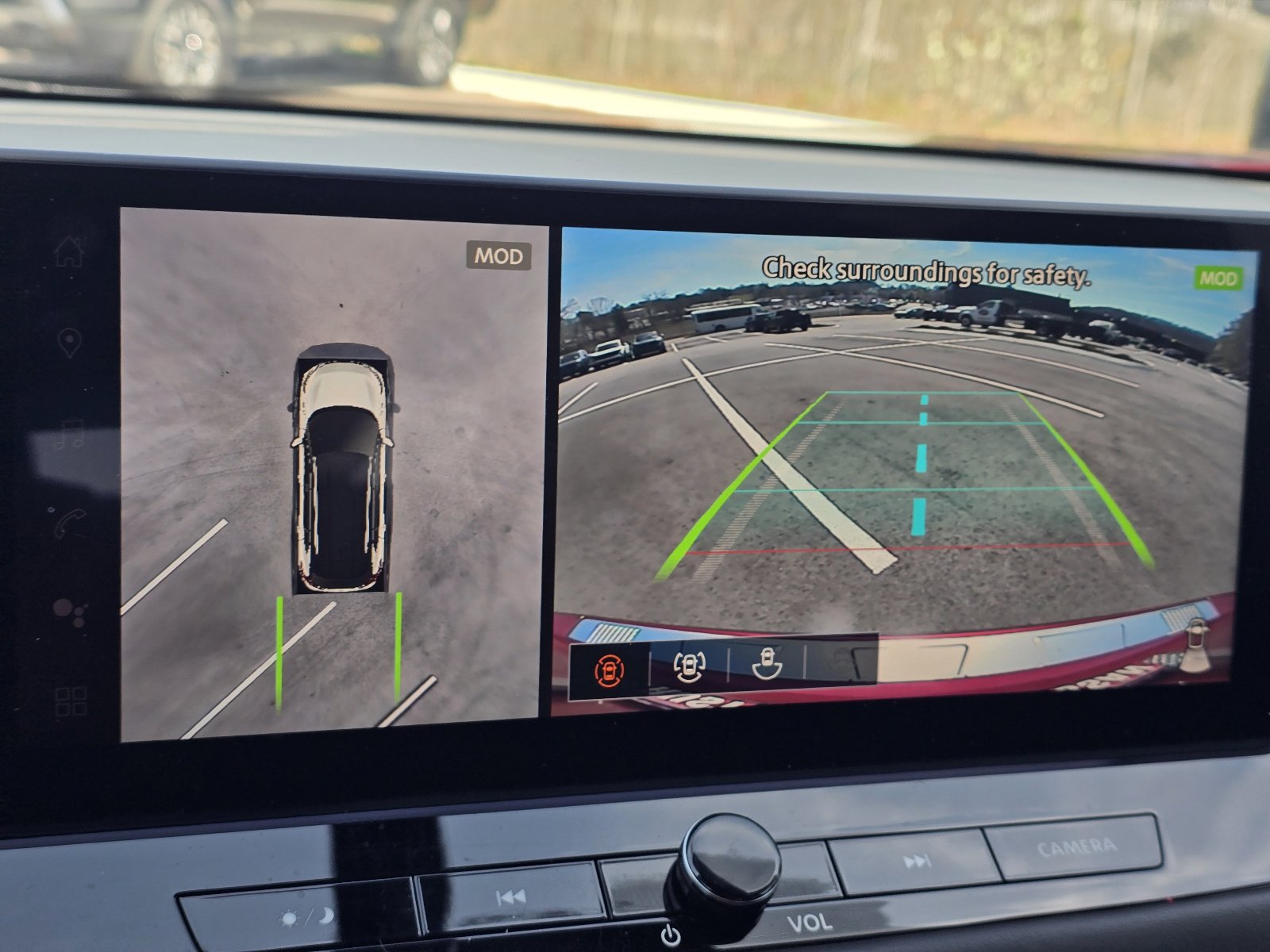 Used 2025 Nissan Rogue SL image 18