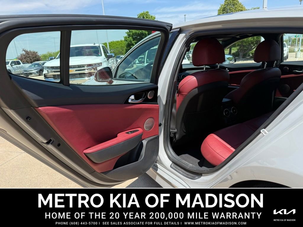 Used 2022 Kia Stinger GT-Line w/ Sun & Sound Package AWD/4WD image 21