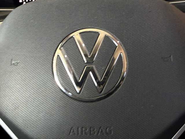 Used 2024 Volkswagen Tiguan SE AWD/4WD image 5