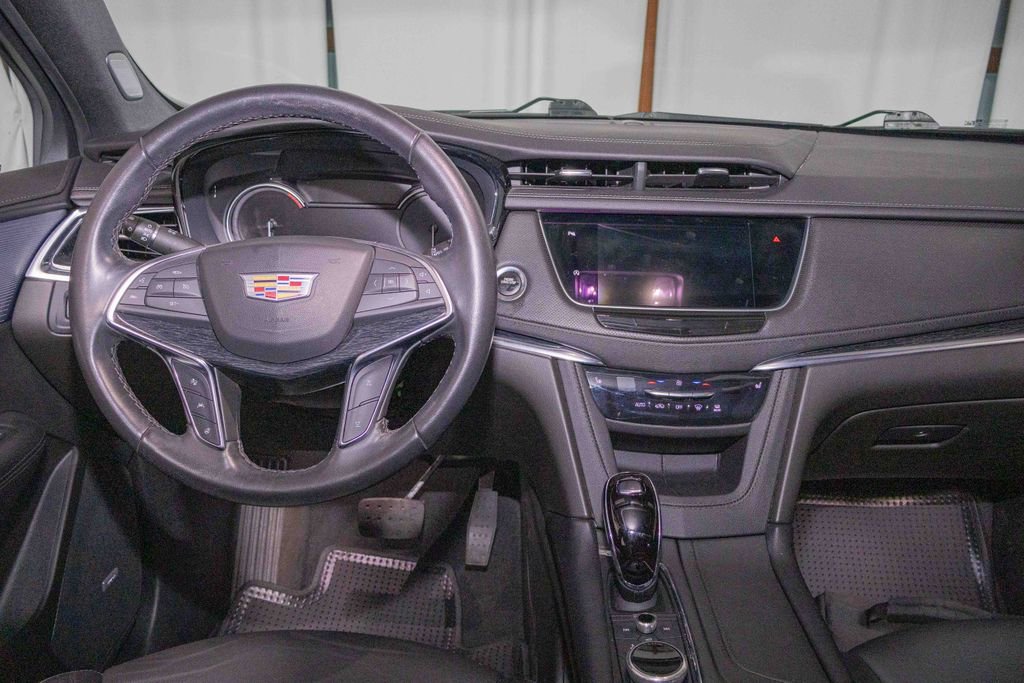 Used 2023 Cadillac XT5 Premium Luxury image 17