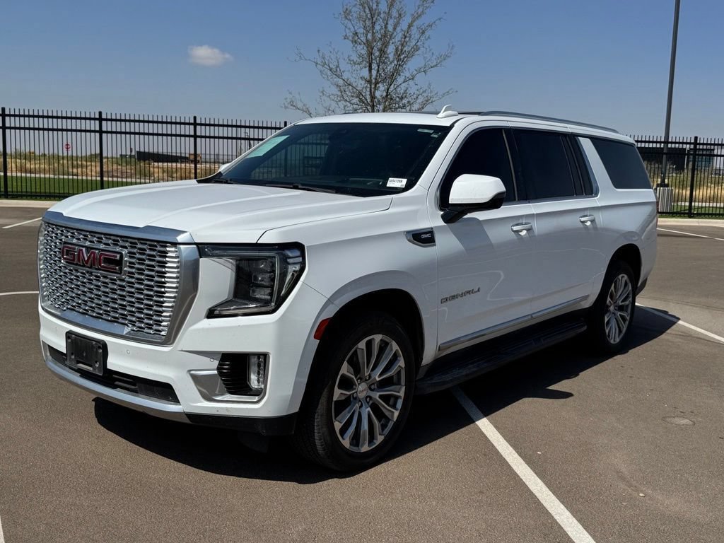 Used 2021 GMC Yukon XL Denali w/ Advanced Technology Package AWD/4WD image 1