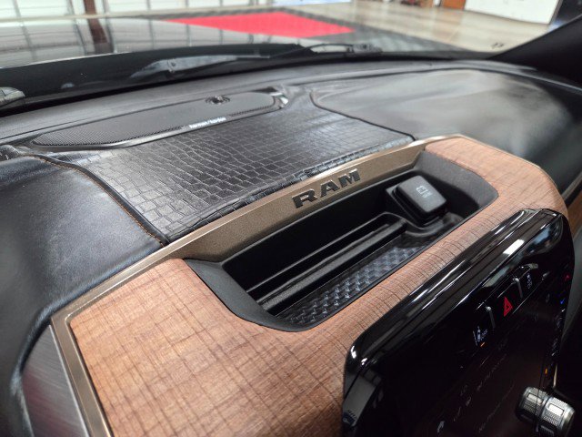 Used 2020 RAM 3500 Limited image 65