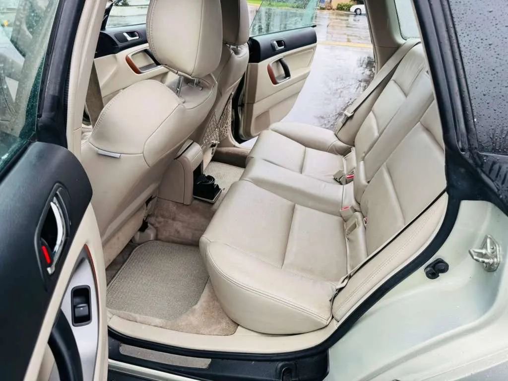 Used 2005 Subaru Outback 2.5XT Limited image 10