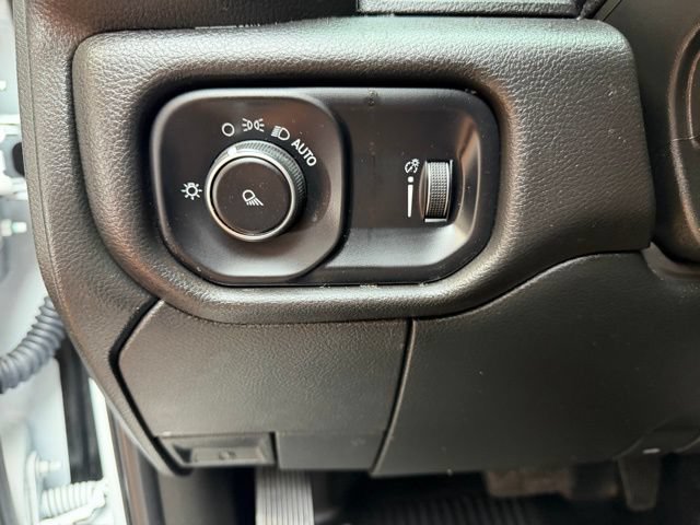 Used 2024 RAM 3500 Tradesman w/ Towing Technology Group AWD/4WD image 21