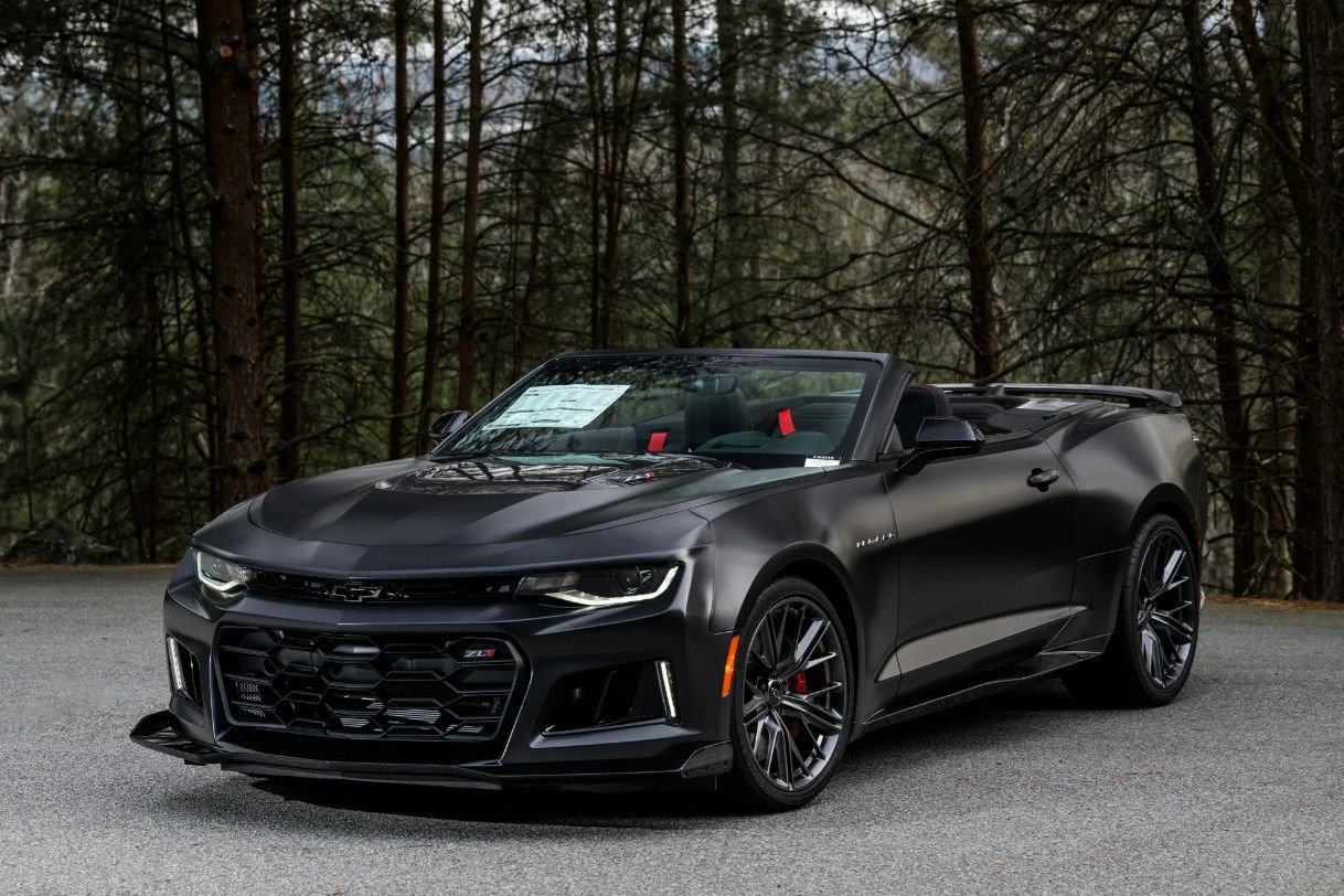 Used 2024 Chevrolet Camaro ZL1 RWD image 1