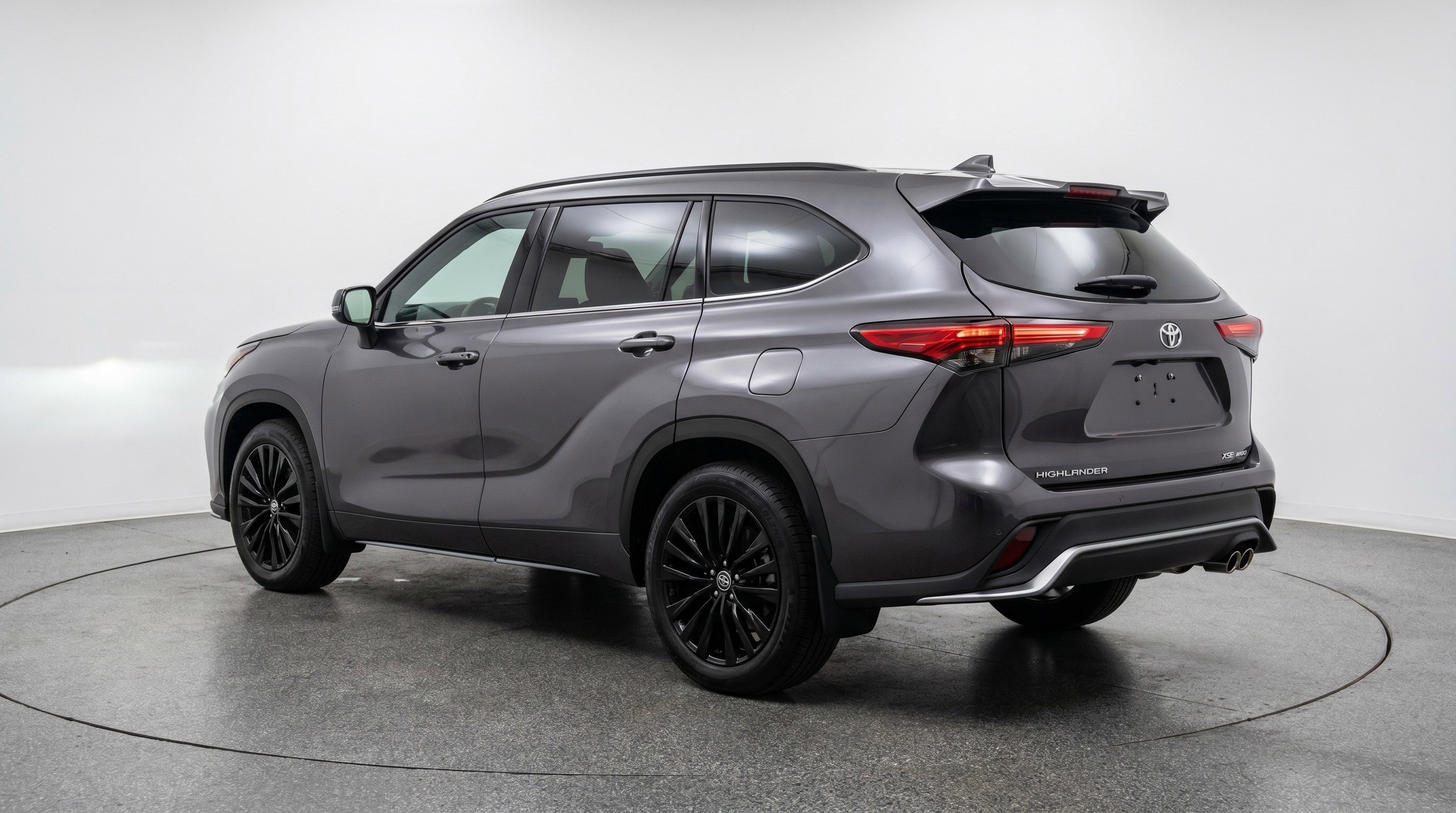 Used 2025 Toyota Highlander XSE AWD/4WD image 6