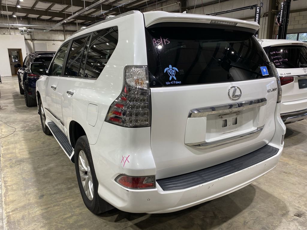 Used 2015 Lexus GX 460 w/ Premium Package AWD/4WD image 17