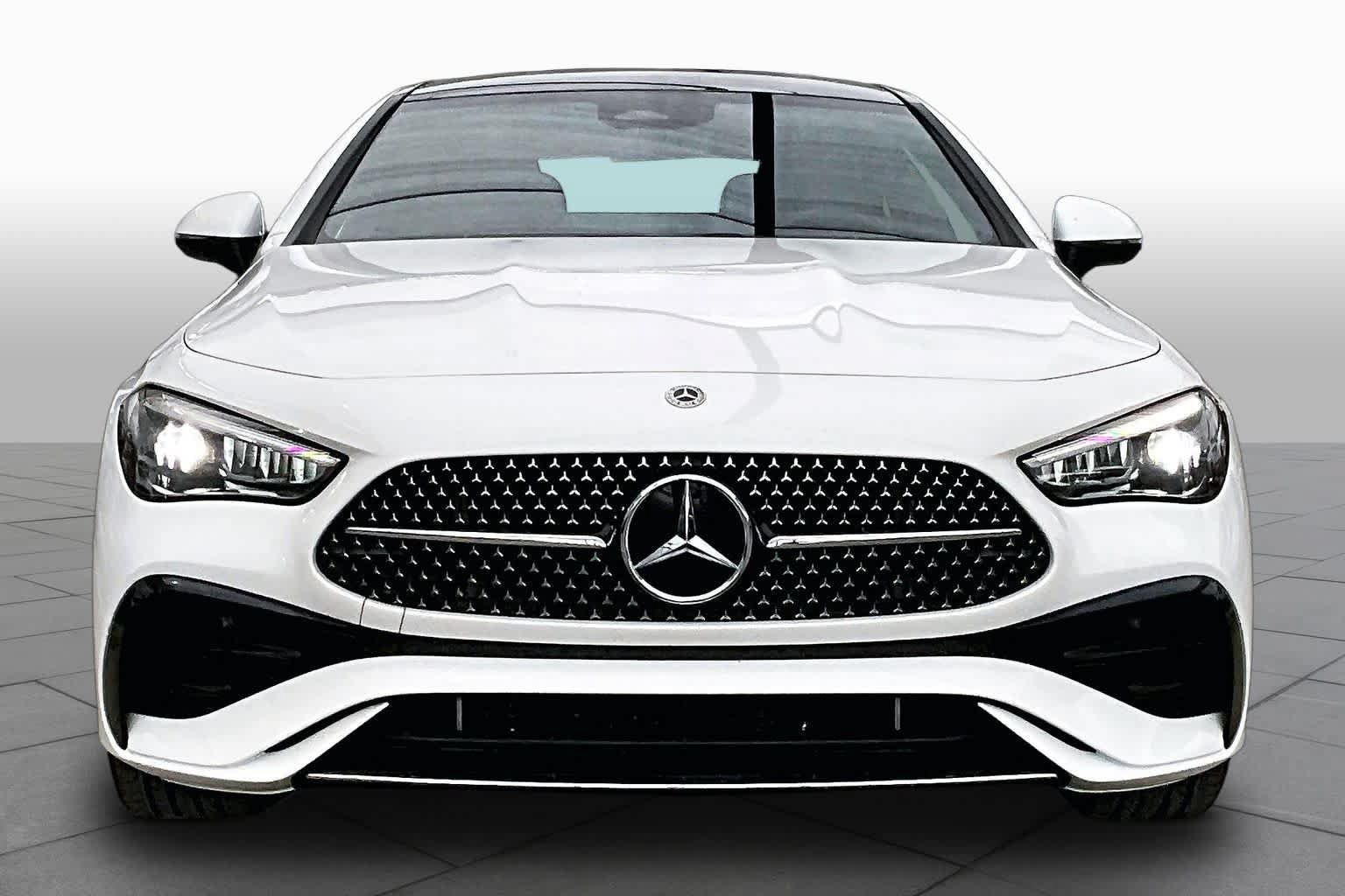 Used 2024 Mercedes-Benz CLE 300 4MATIC Coupe image 4