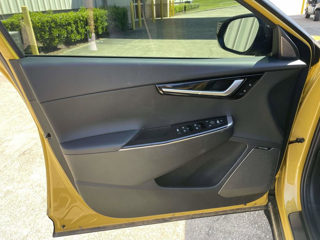 Used 2022 Kia EV6 GT-Line w/ First Edition Package AWD/4WD image 15