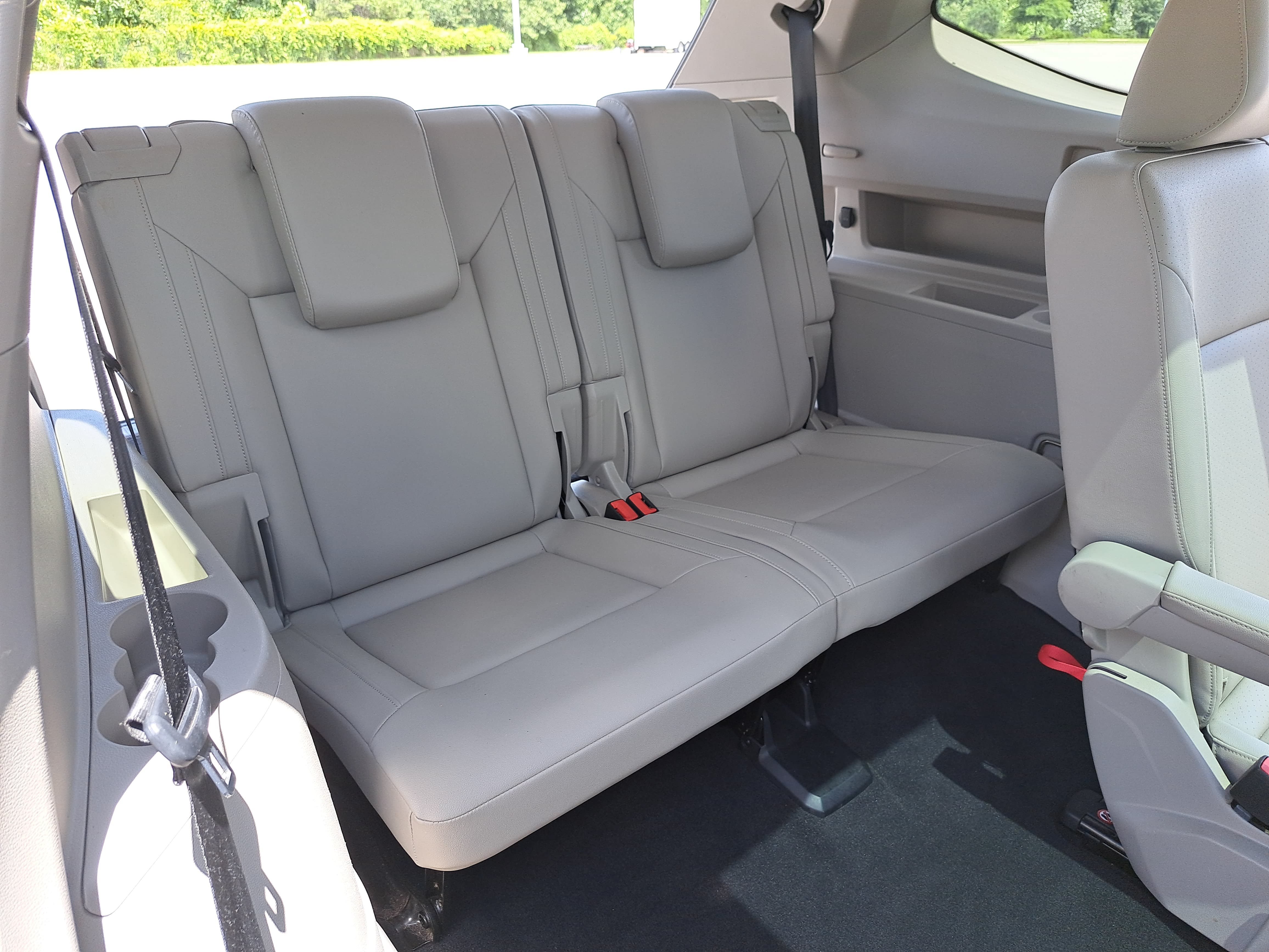 Used 2019 Volkswagen Atlas SE w/ Panoramic Sunroof Package AWD/4WD image 13
