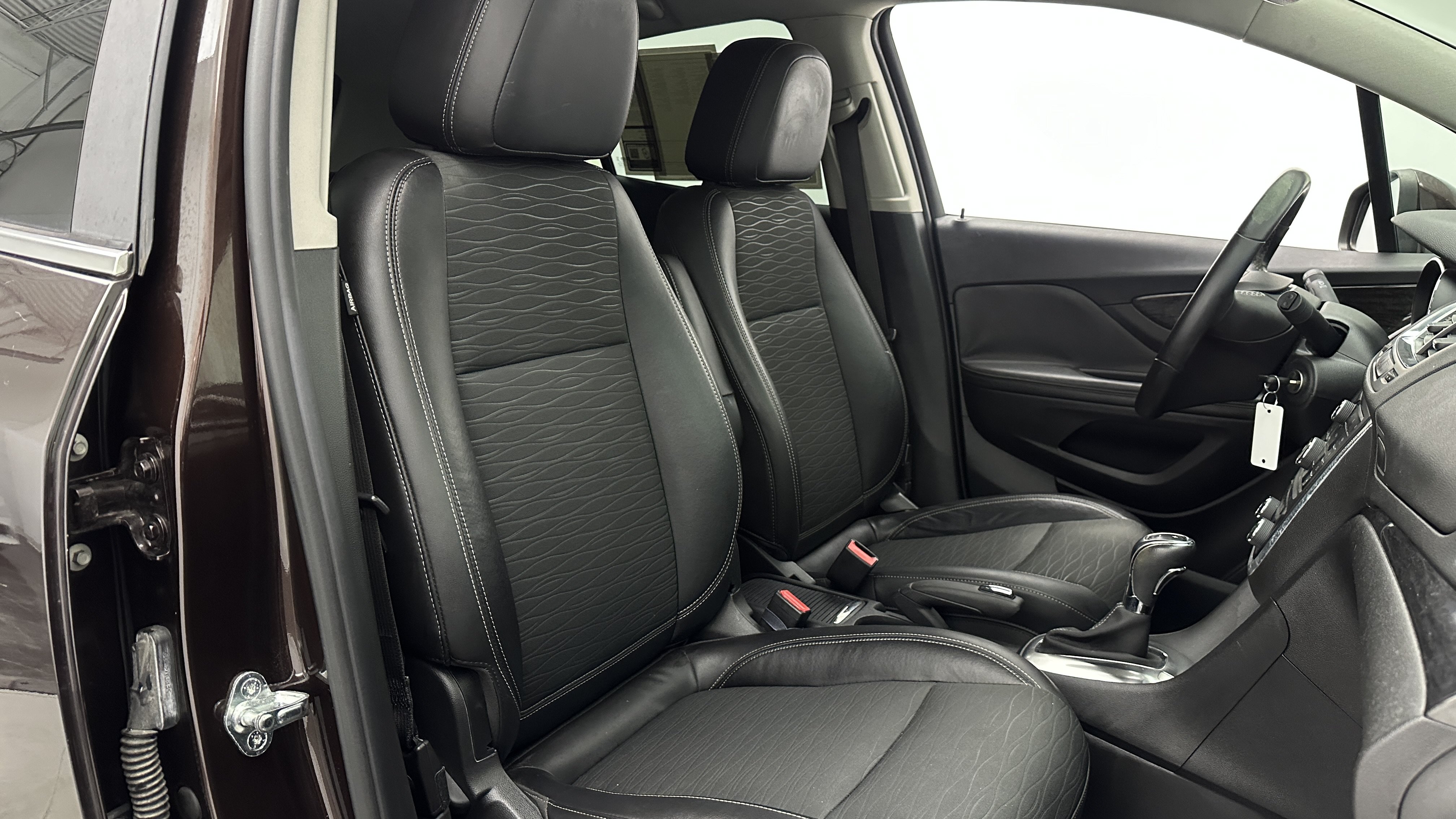 Used 2016 Buick Encore FWD image 36