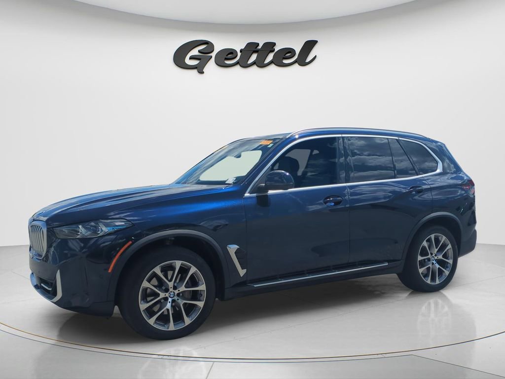 Used 2024 BMW X5 xDrive40i w/ Premium Package image 1