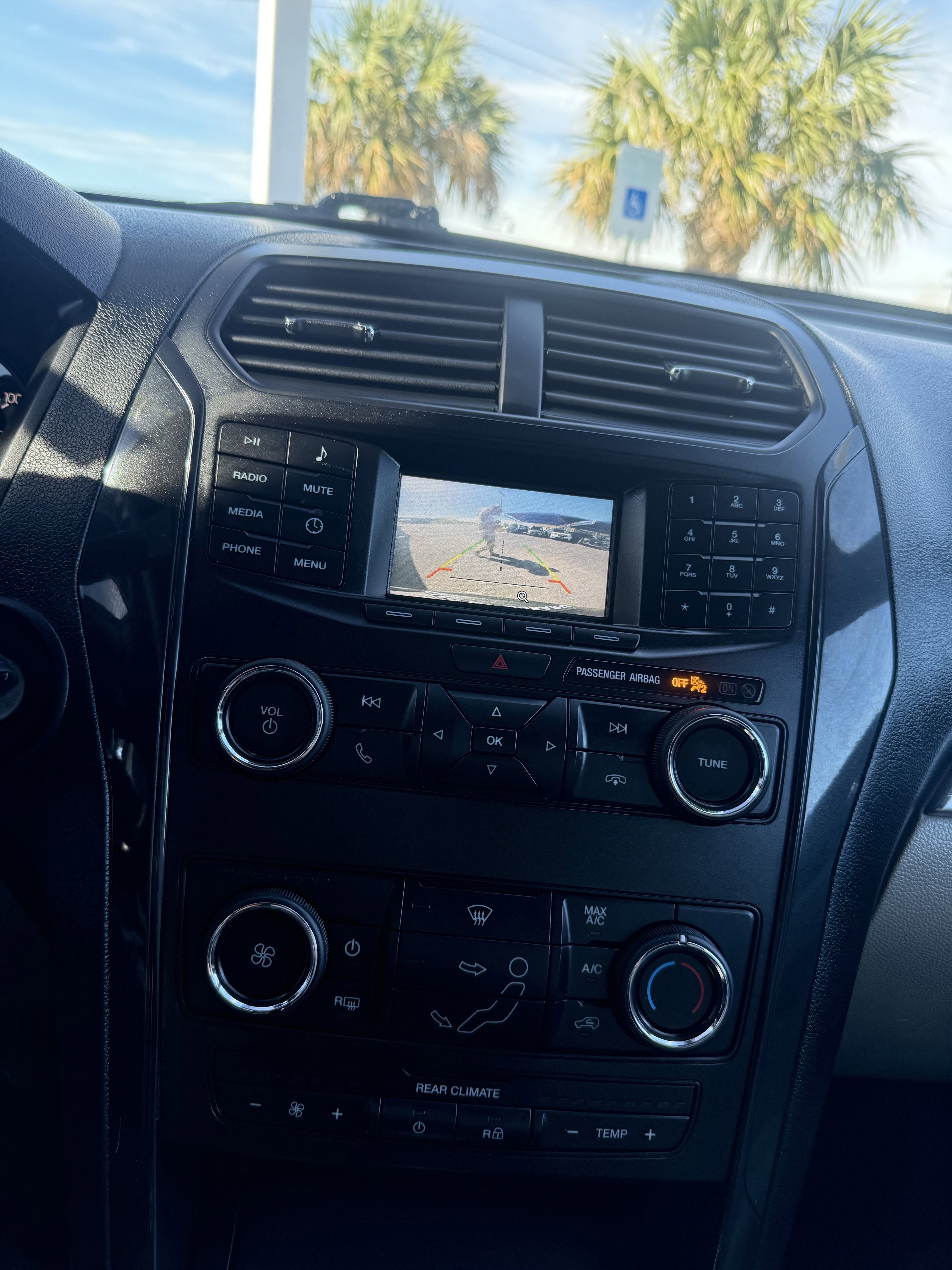 Used 2018 Ford Explorer FWD image 30