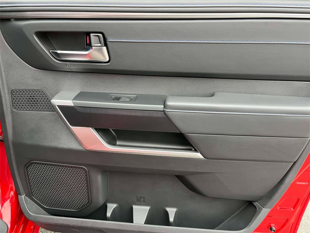 Used 2025 Toyota Tundra Platinum image 17