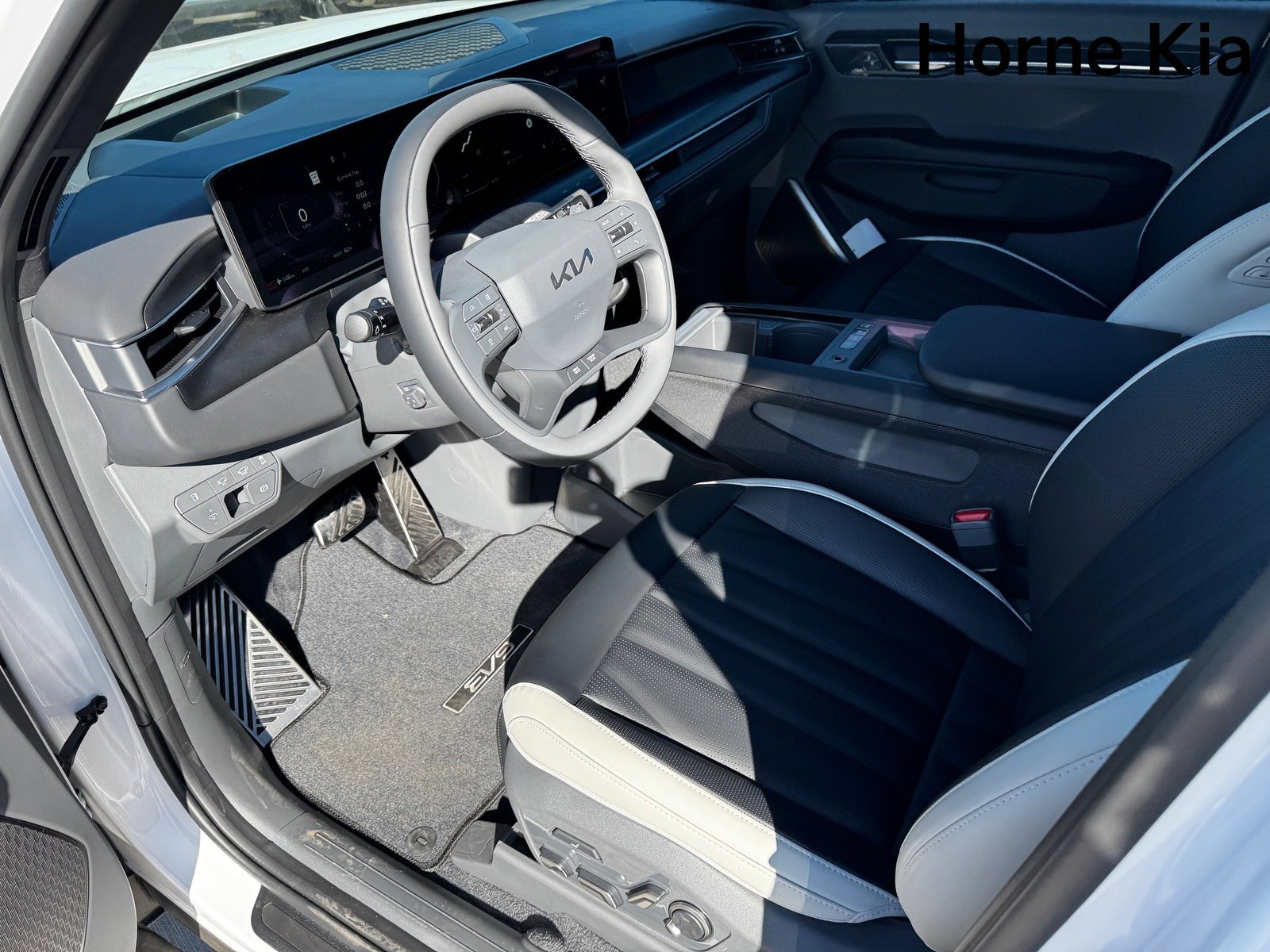 Certified 2026 Kia EV9 GT-Line image 9