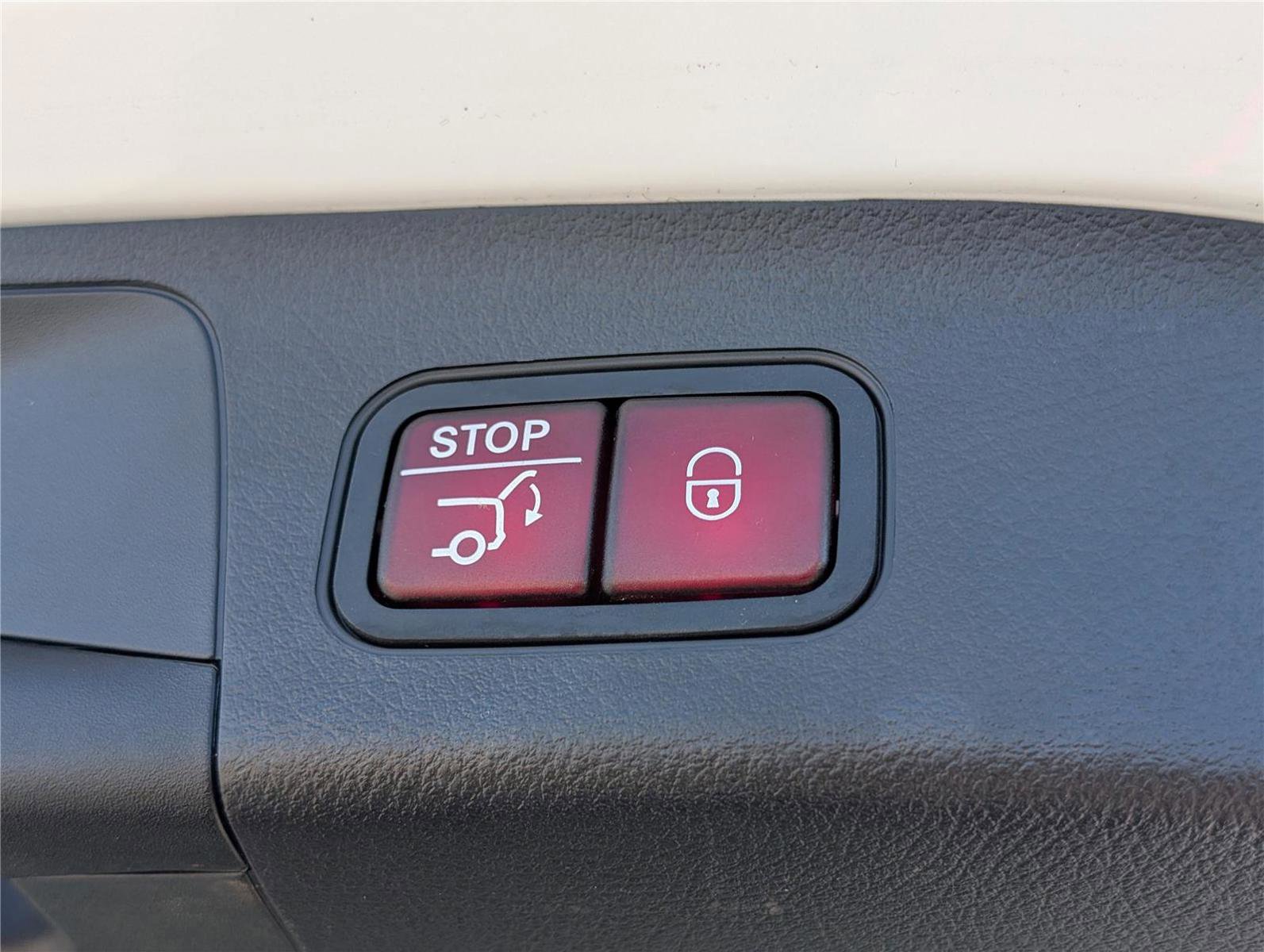 Used 2025 Mercedes-Benz GLA 250 image 14