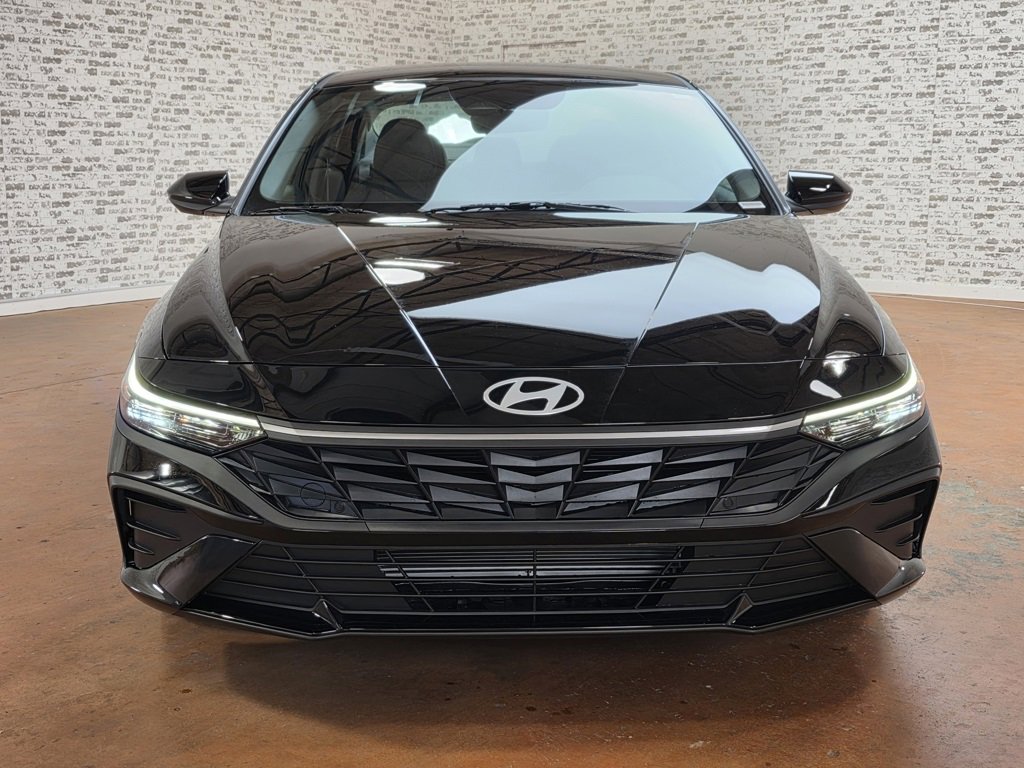 New 2026 Hyundai Elantra Sport image 3