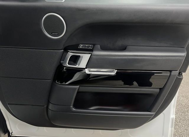 Used 2015 Land Rover Range Rover Supercharged image 55