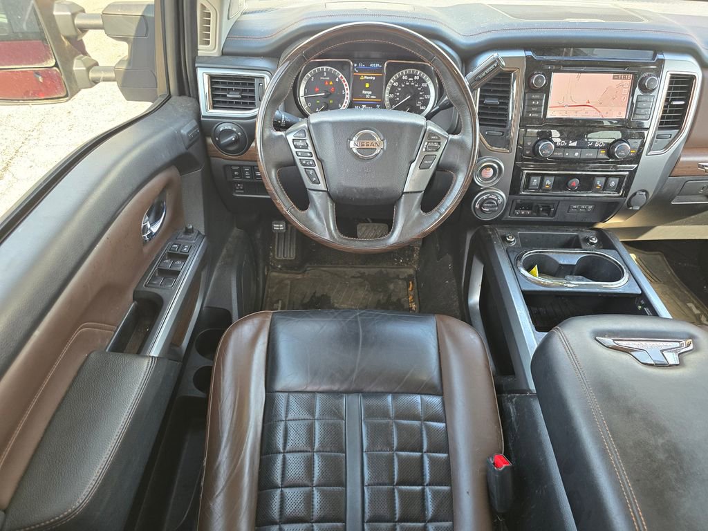 Used 2019 Nissan Titan Platinum Reserve w/ Platinum Utility Package image 17