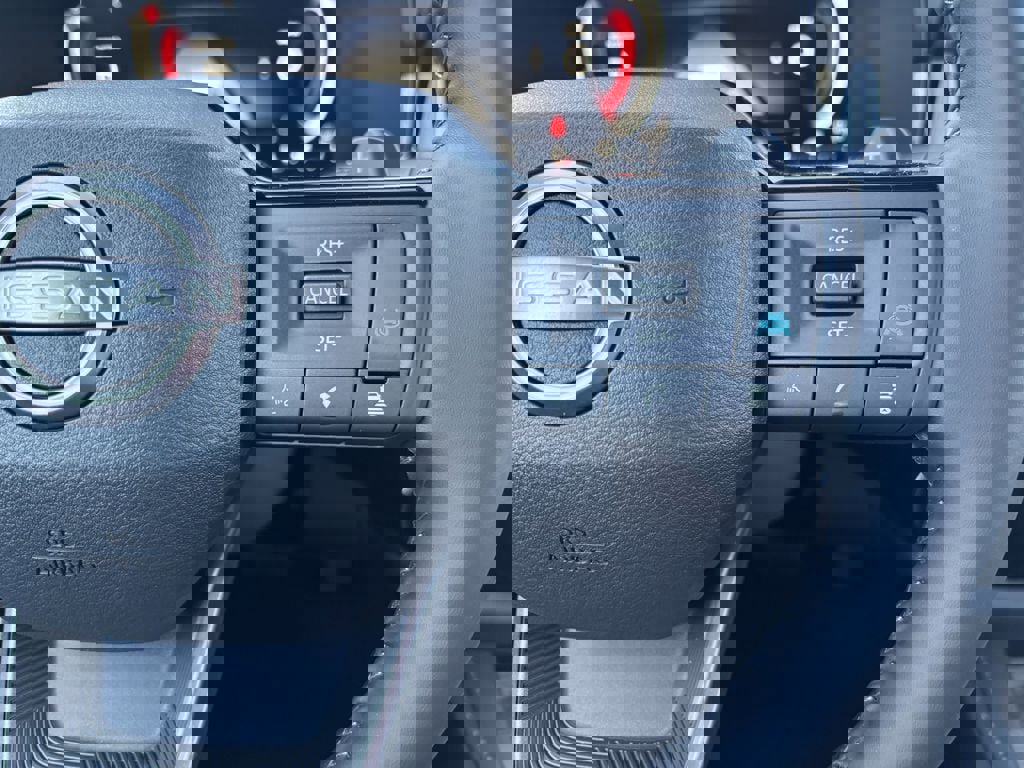 New 2026 Nissan Pathfinder SL image 16