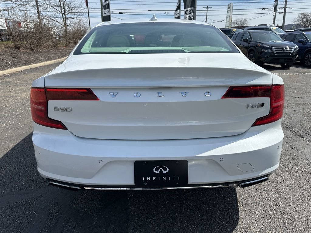 Used 2020 Volvo S90 T6 Inscription w/ Protection Package Premier image 12