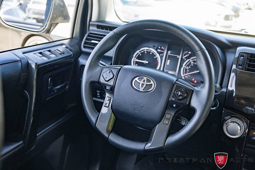 Used 2022 Toyota 4Runner TRD Off-Road Premium w/ Moonroof Package AWD/4WD image 34