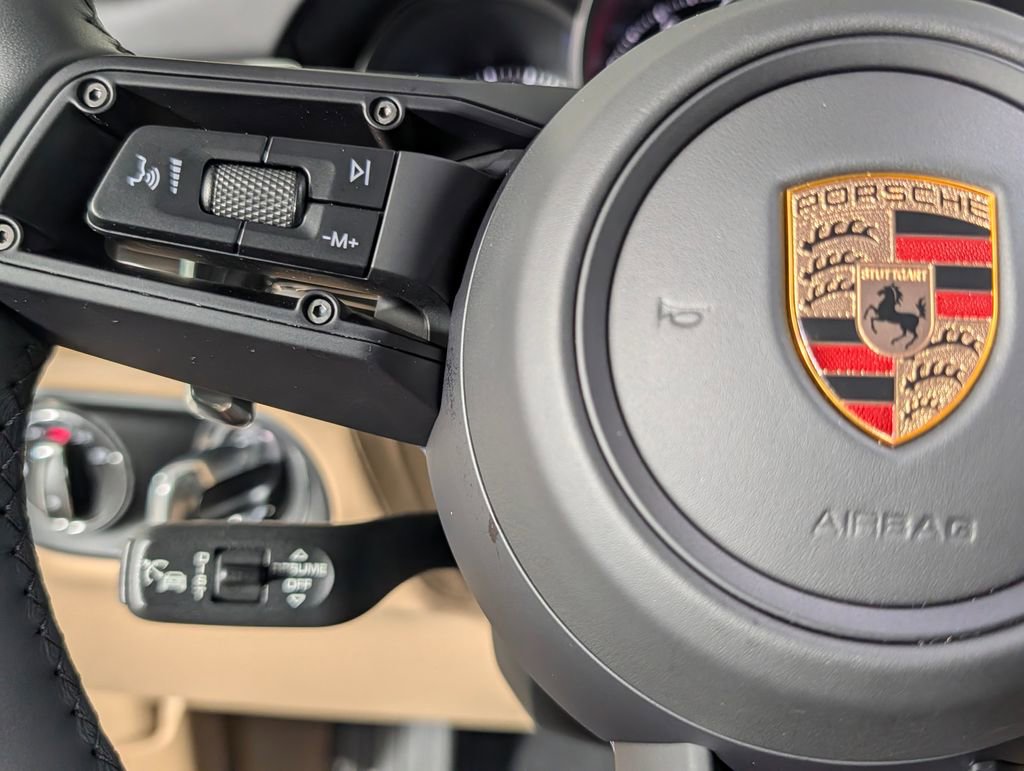 Certified 2025 Porsche Macan S image 35