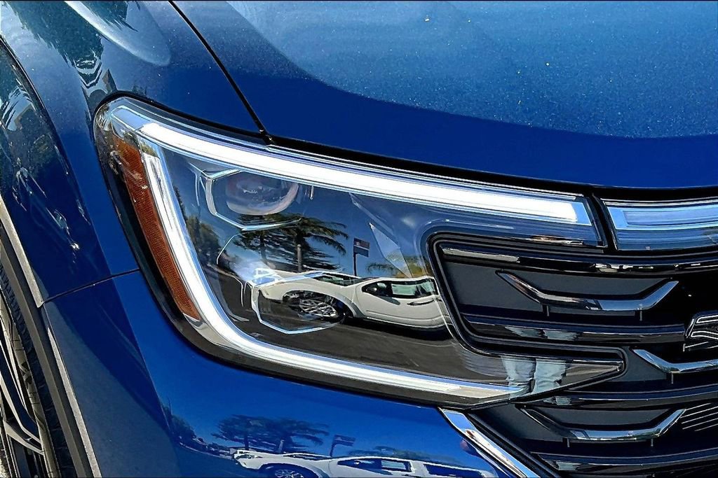 New 2026 Volkswagen Atlas SEL Premium R-Line image 32