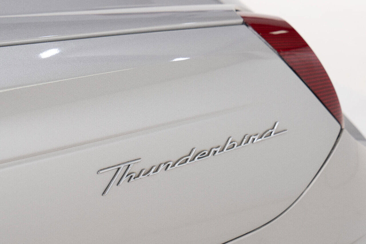 Used 2005 Ford Thunderbird Deluxe image 41