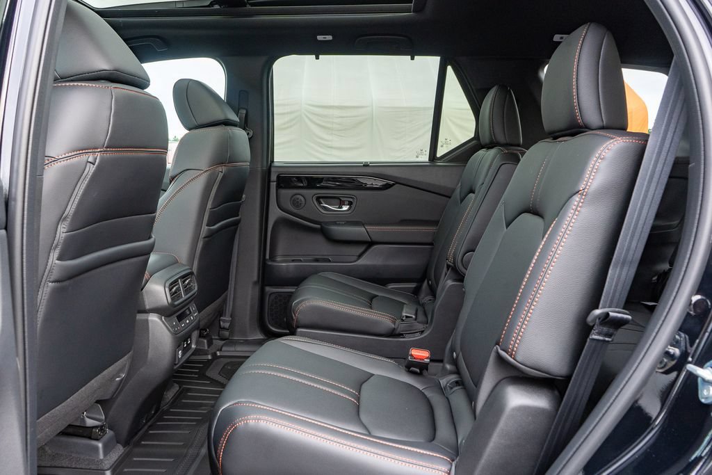New 2026 Honda Pilot TrailSport image 11