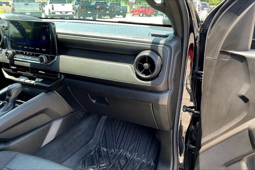 Used 2024 Chevrolet Colorado Trail Boss w/ Safety Package AWD/4WD image 16