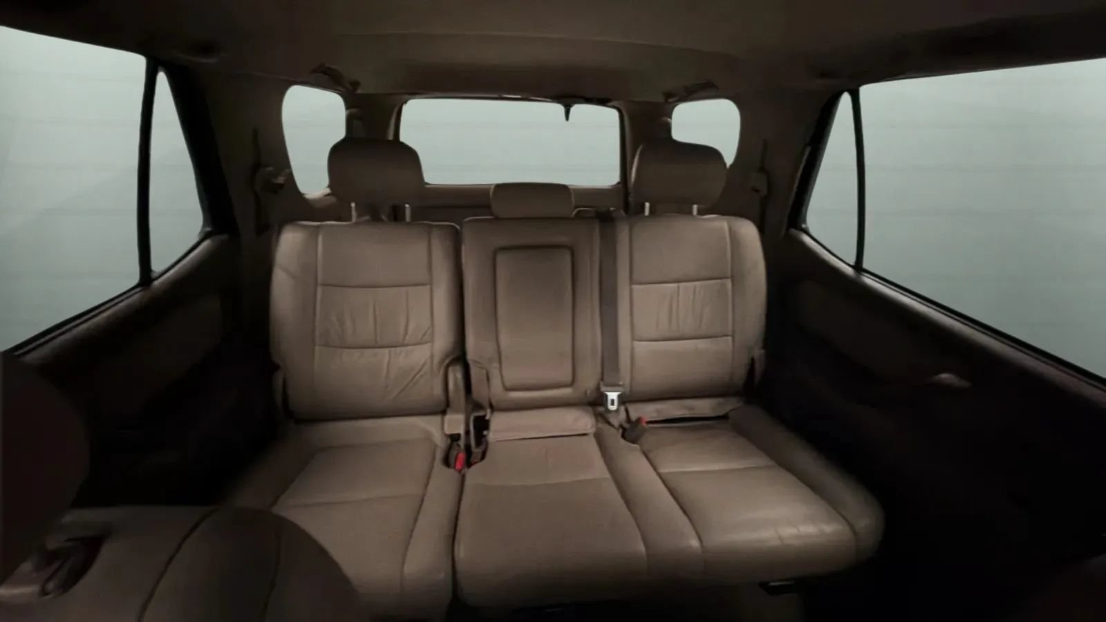 Used 2002 Toyota Sequoia SR5 AWD/4WD image 17