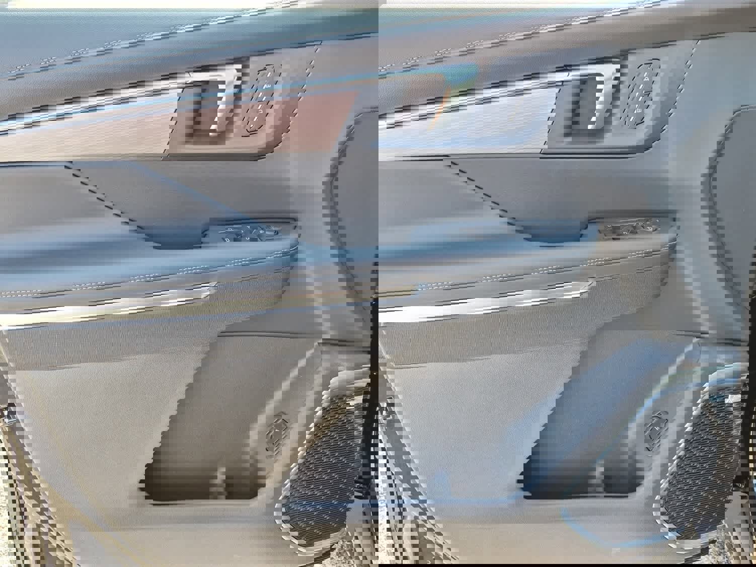 New 2026 Buick Enclave Preferred w/ LPO, Floor Liner Package image 11