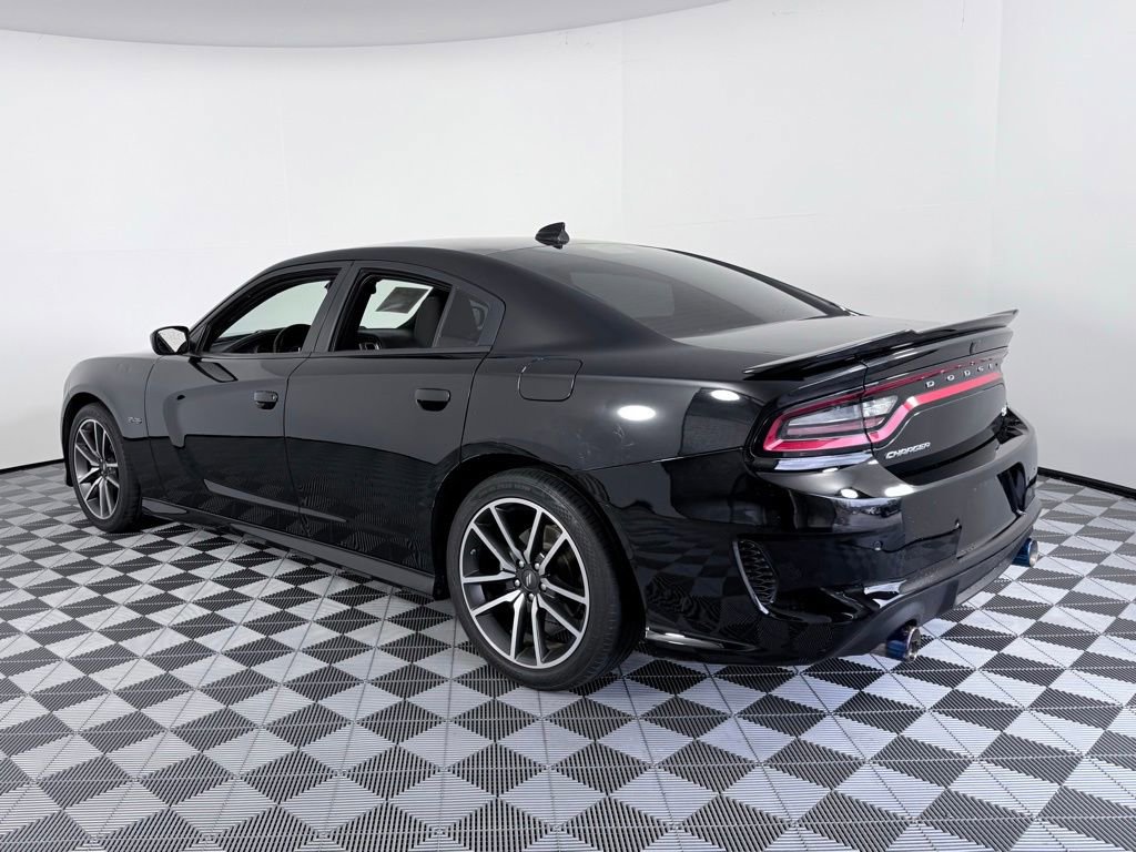 Used 2023 Dodge Charger R/T w/ Technology Group image 5