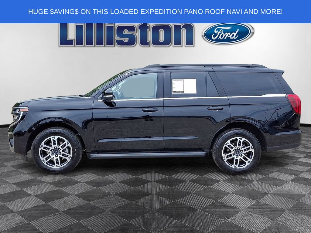 Used 2025 Ford Expedition Active AWD/4WD image 7