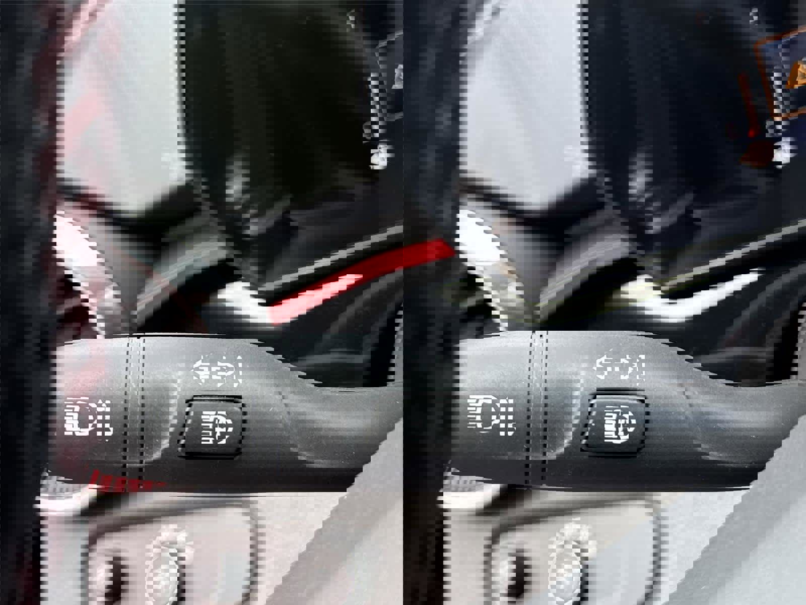 Used 2024 Chevrolet Trax RS w/ Driver Confidence Package image 27