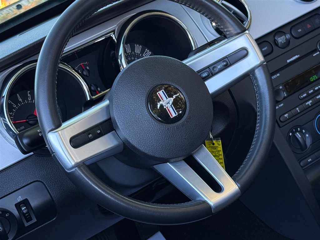 Used 2006 Ford Mustang GT RWD image 48