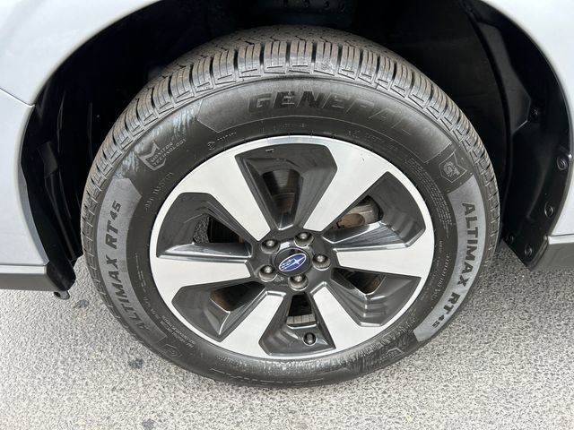 Used 2017 Subaru Forester 2.5i Limited image 8