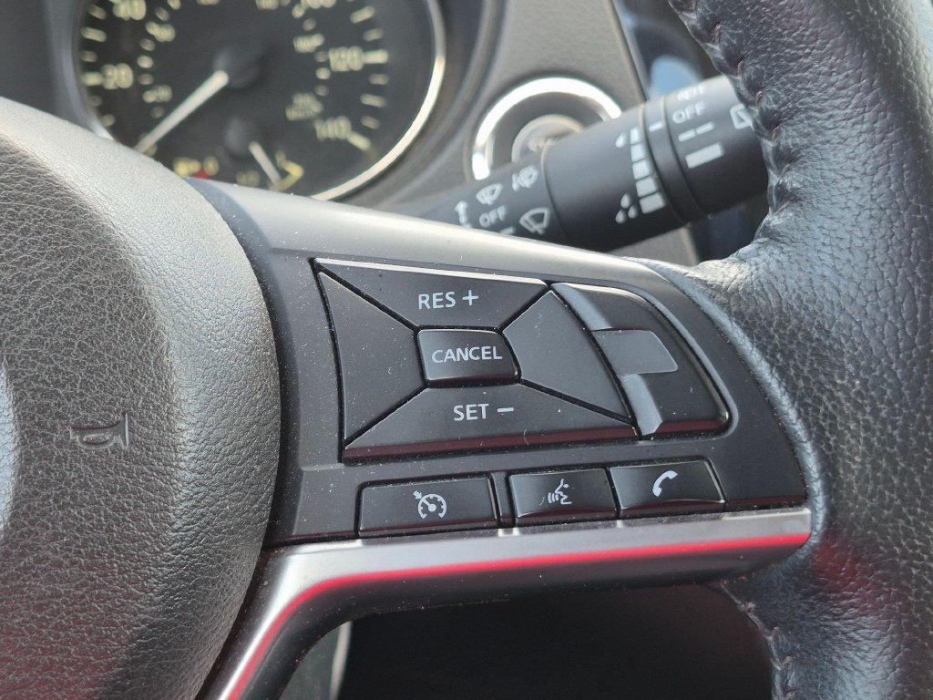 Used 2020 Nissan Rogue SV AWD/4WD image 13