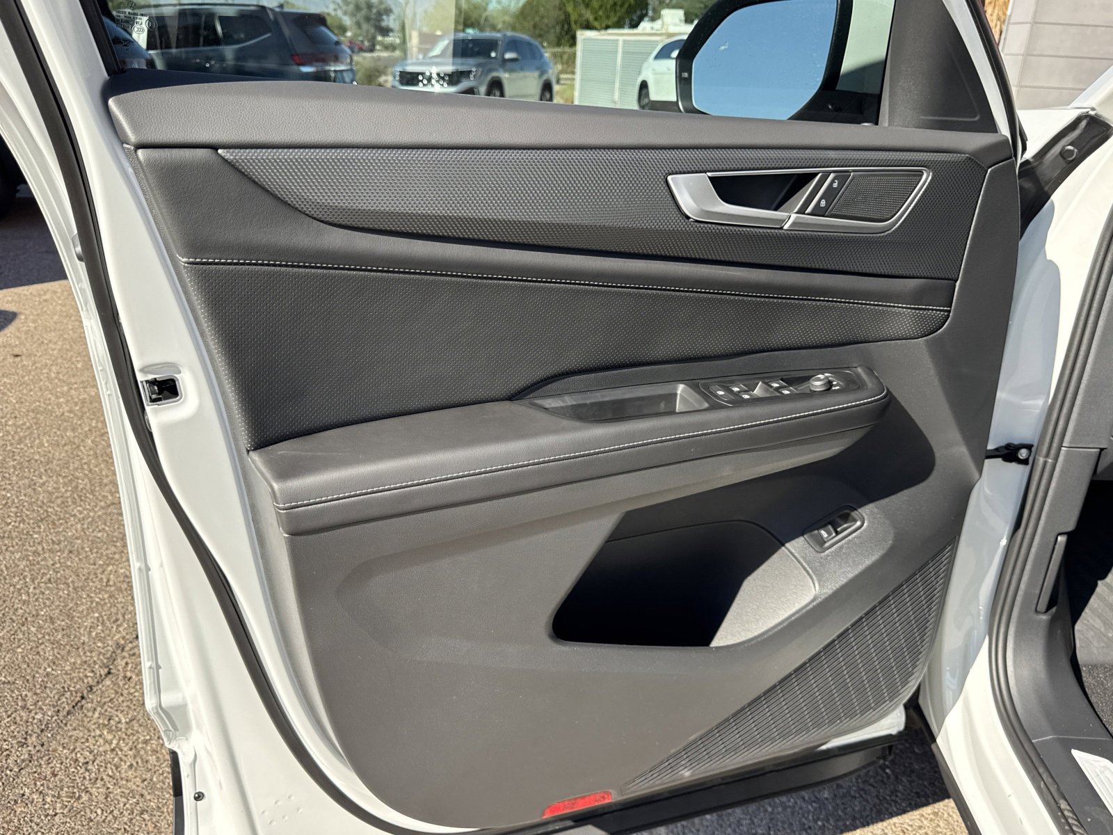 New 2026 Volkswagen Atlas Cross Sport SEL image 12